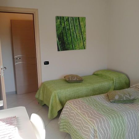Appartamento 5 Palme Siderno Buitenkant foto